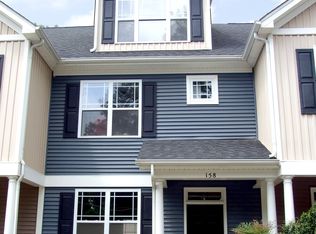 158 Pineland Cir, Raleigh, NC 27606