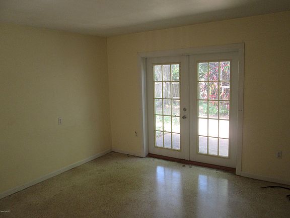 4th image of 23 Burlington Ave #0