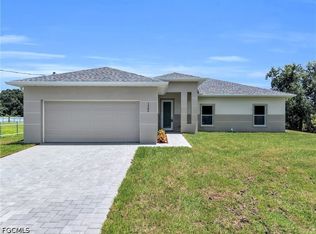 1502 Richmond Ave N, Lehigh Acres, FL 33972
