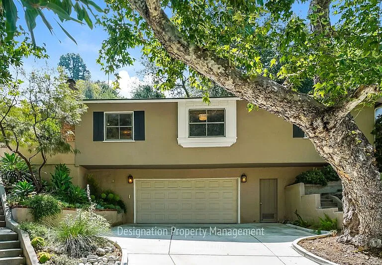 360 Glenullen Dr — Photo 1