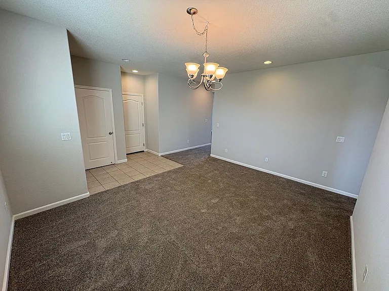 1332 Tuolumne Way — Photo 3