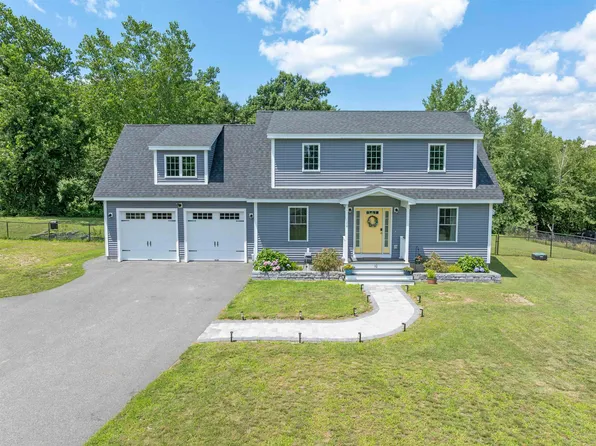 10 Meghan Drive, Sandown, NH 03873