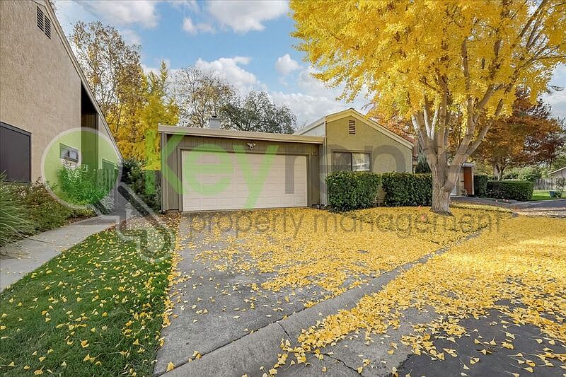 1st image of 2692 Bradford Way