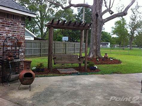 2nd image of 3852 N Cedar Rd