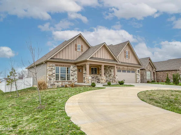 2224 W 26th St, Joplin, MO 64804