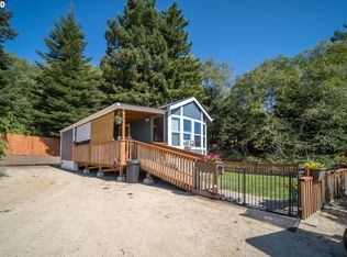 15549 Highway 101 S #B, Brookings, OR 97415