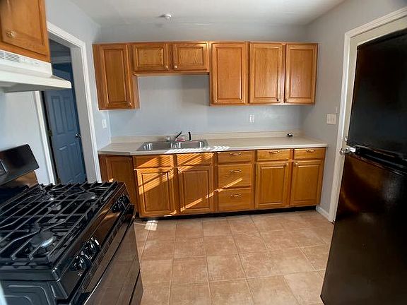 4th image of 309 W Lake Ave