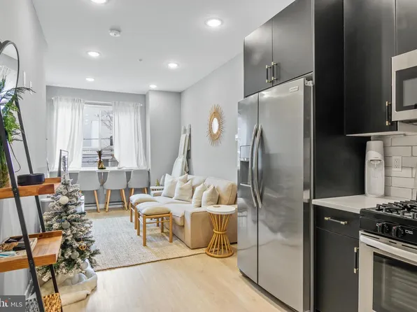 2428 Jasper St, Philadelphia, PA 19125