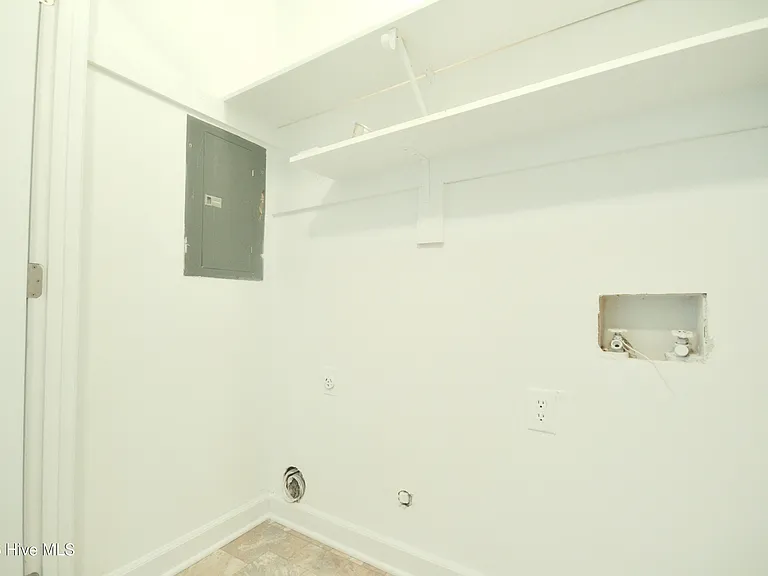 3516 Casine Ct — Photo 13