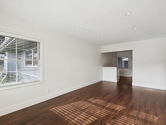 3rd image of 2000 Clay St #2002