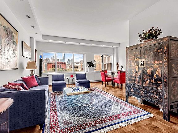 2nd image of 20 E 9th St APT 14M