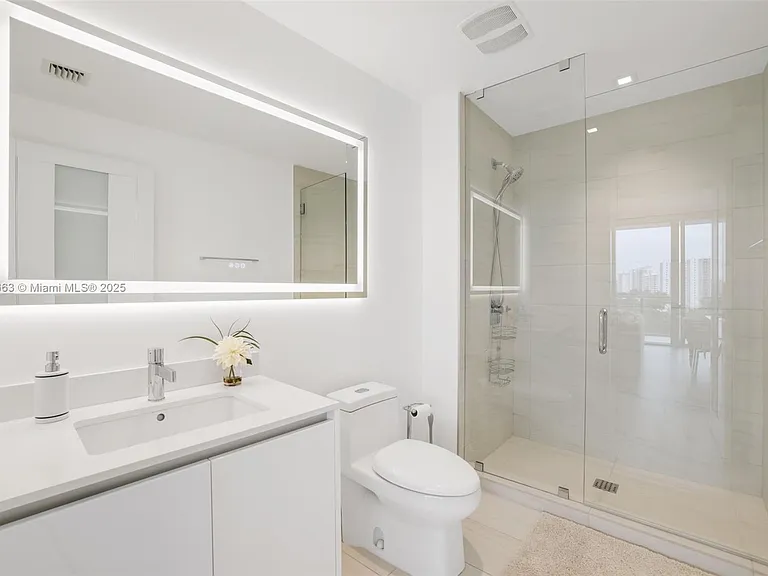 2200 N Ocean Blvd #N504 — Photo 24