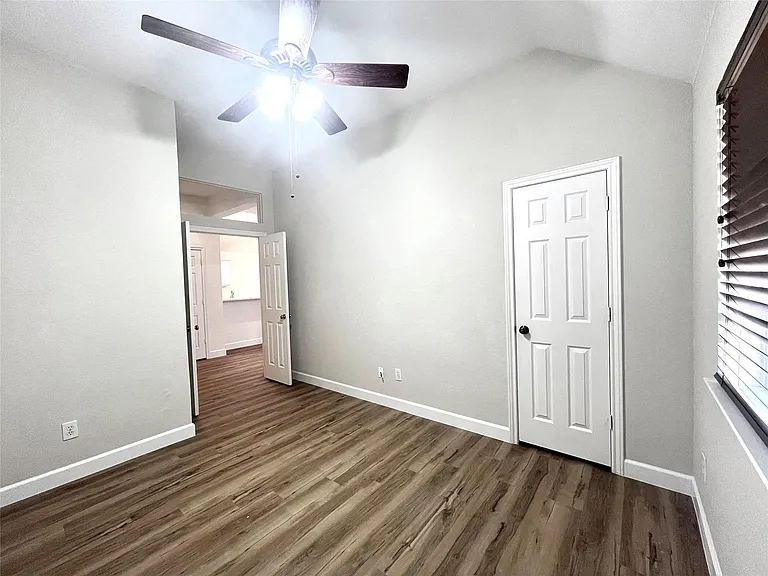 6816 Forest Hills Dr — Photo 20