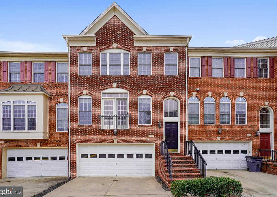 1st image of 16458 Steerage Cir