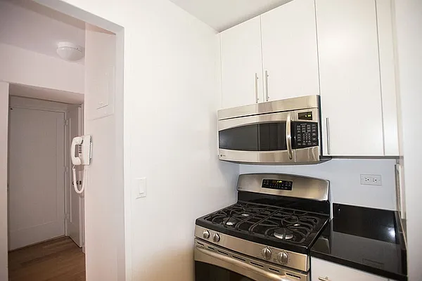 Rented by Home Ambassadors | media 15