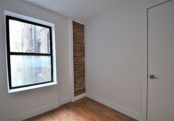 4th image of 510 W 140th St #1