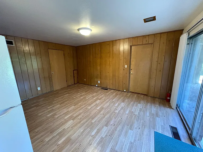 16055 NE 27th St — Photo 12