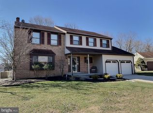 30 Wembley Dr, Mount Laurel, NJ 08054