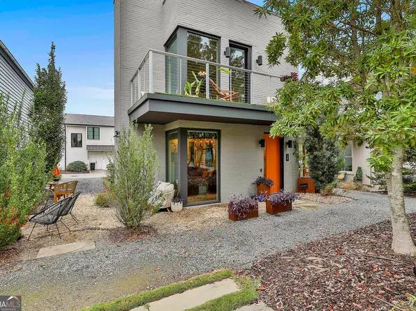 127 Ravenhurst Ln, Fayetteville, GA 30214