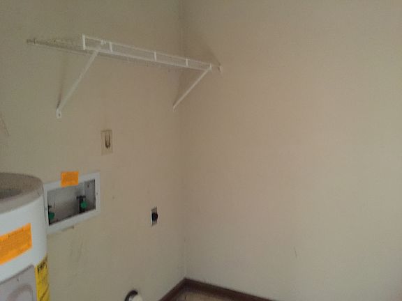 3rd image of 3531 Pinecrest Ave NW