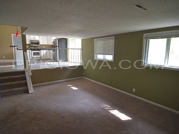 2nd image of 321 Boyson Rd NE