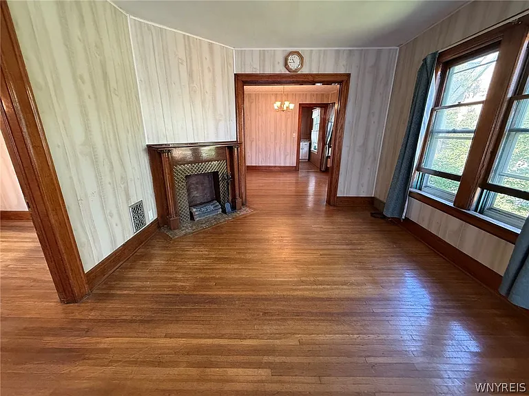 74 Ashton Pl — Photo 13