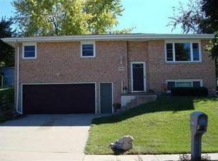 3760 Inwood Ave, Dubuque, IA 52001