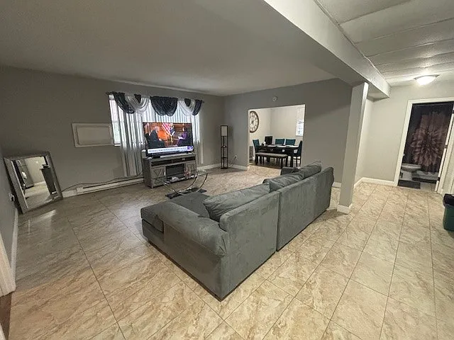 1 bed, $1,350 — Photo 4