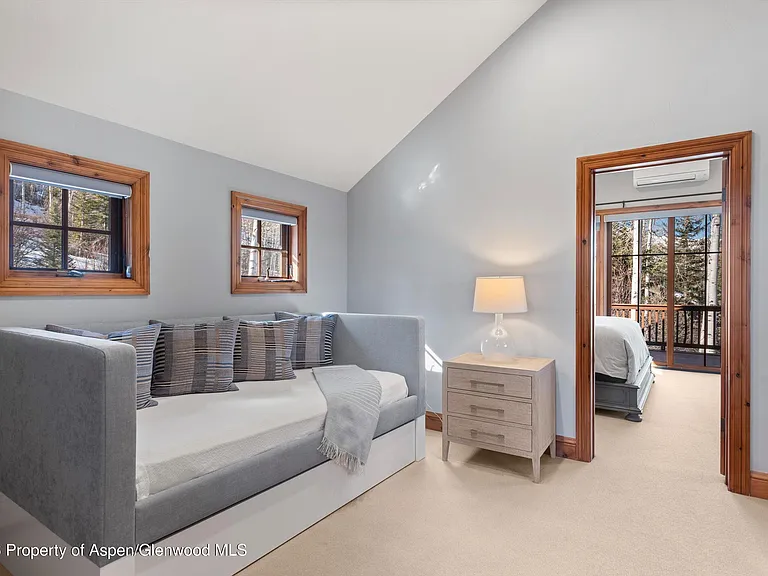364 Ridge Rd — Photo 40