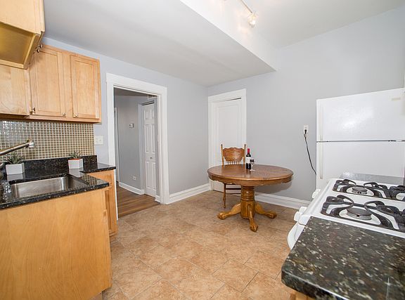 3rd image of 1305 N Kildare Ave APT 1