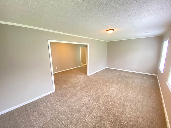 2nd image of 1775 Shadowlawn Blvd