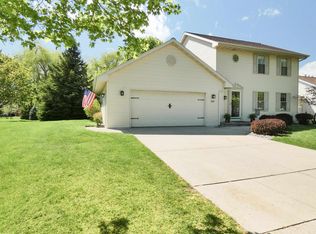 1229 Billie Ct, Green Bay, WI 54313