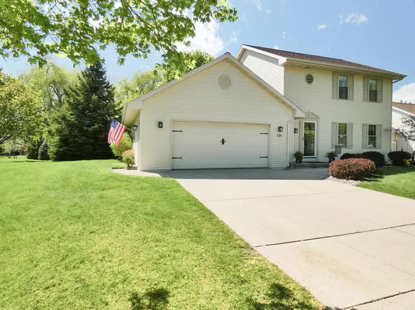 1229 Billie Ct, Green Bay, WI 54313