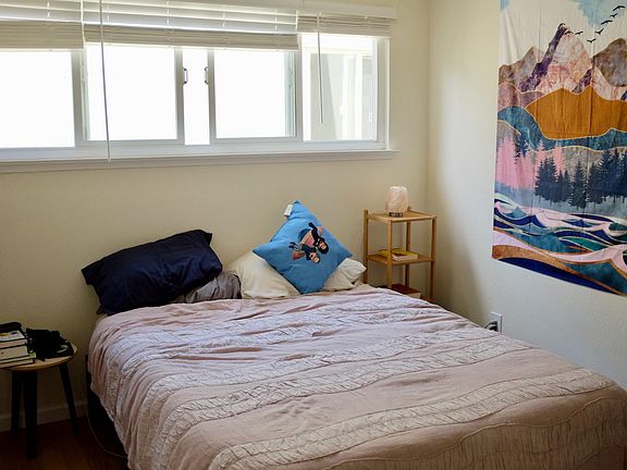 4th image of 2629 Folsom St APT 306