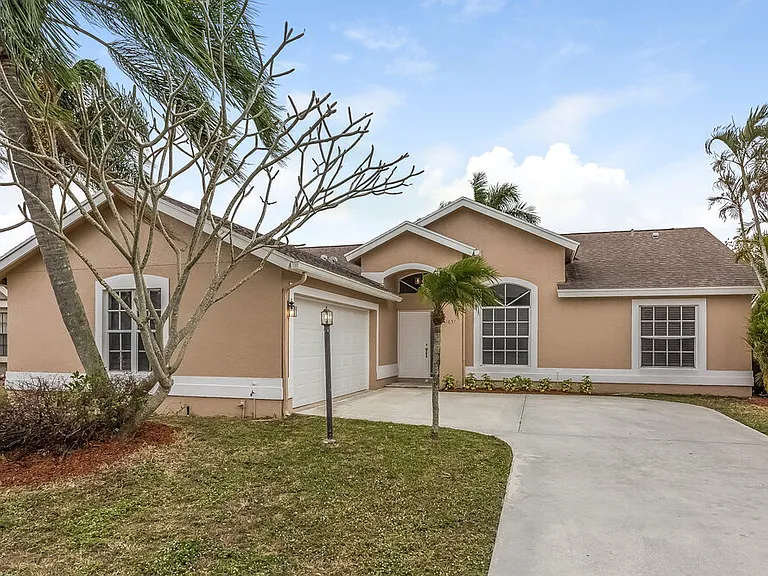 1651 Weather Vane Pl — Photo 1