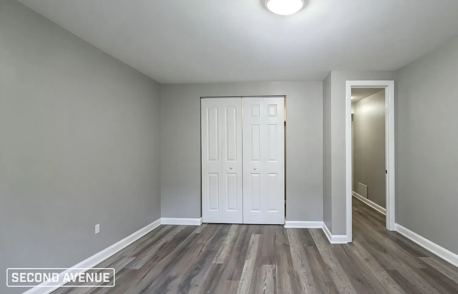 4 bed, 1.5 bath, 1311 sqft, $1,949 — Photo 2