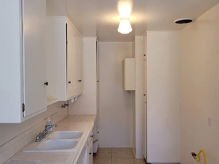 999 N Lake Ave #2 — Photo 8
