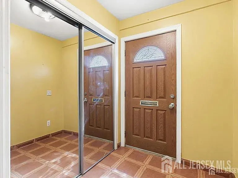 25 Langley Pl — Photo 12