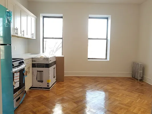 Rented by Lang Realty LLC | media 25