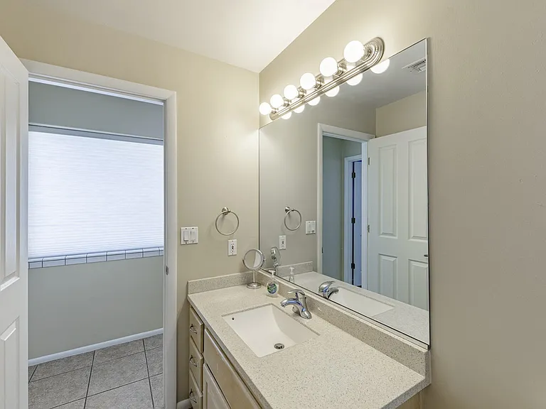 833 Paso Dr — Photo 26
