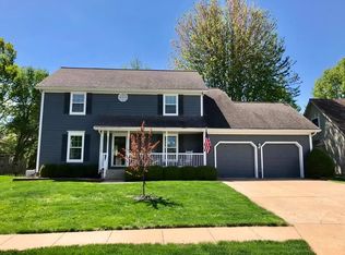 1309 NE Oakwood Dr, Lees Summit, MO 64086