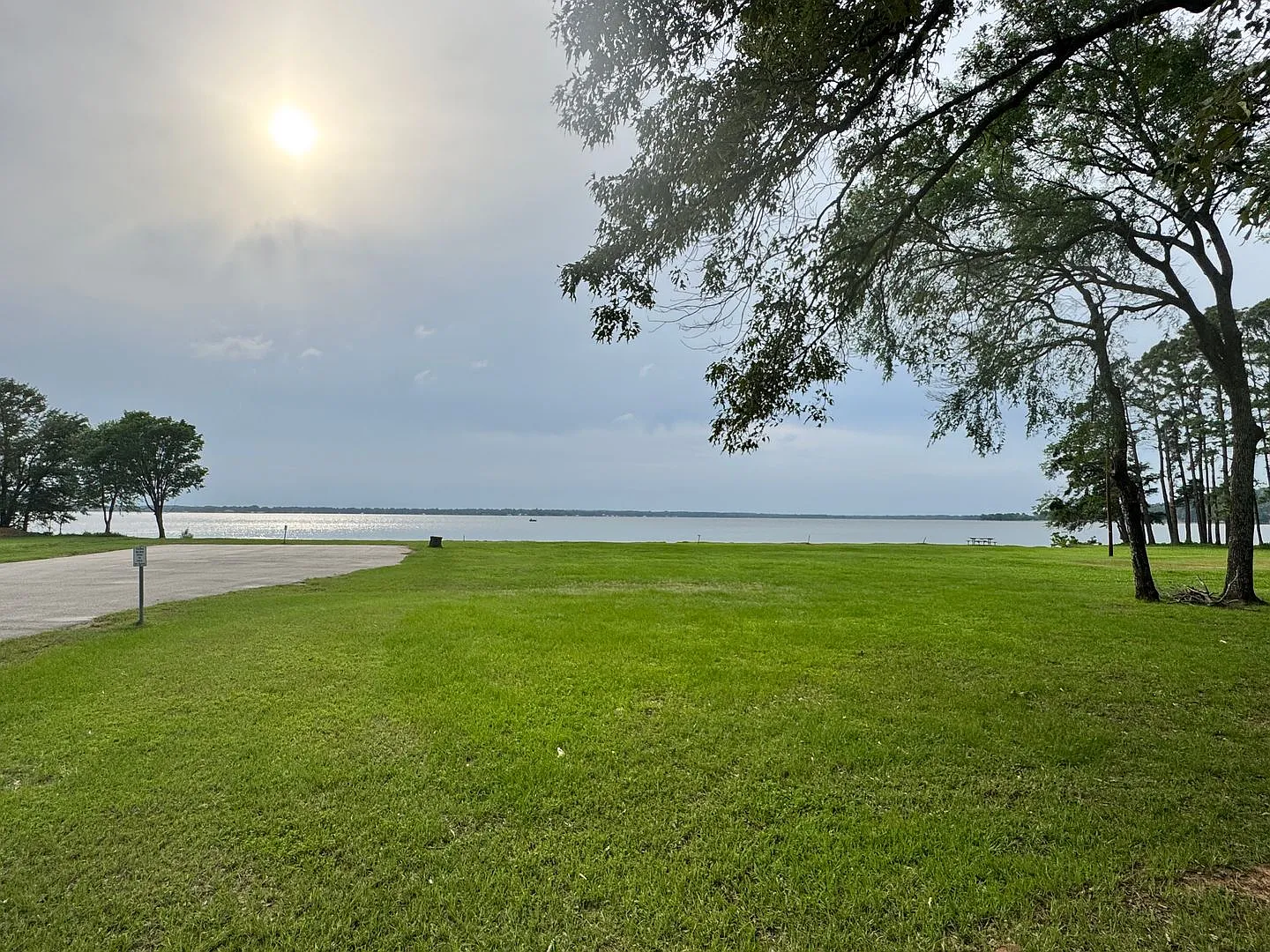 Water's Edge — Photo 4