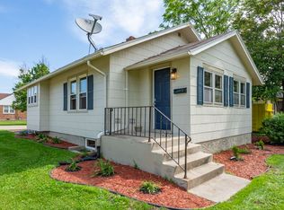 1327 West St, Des Moines, IA 50315