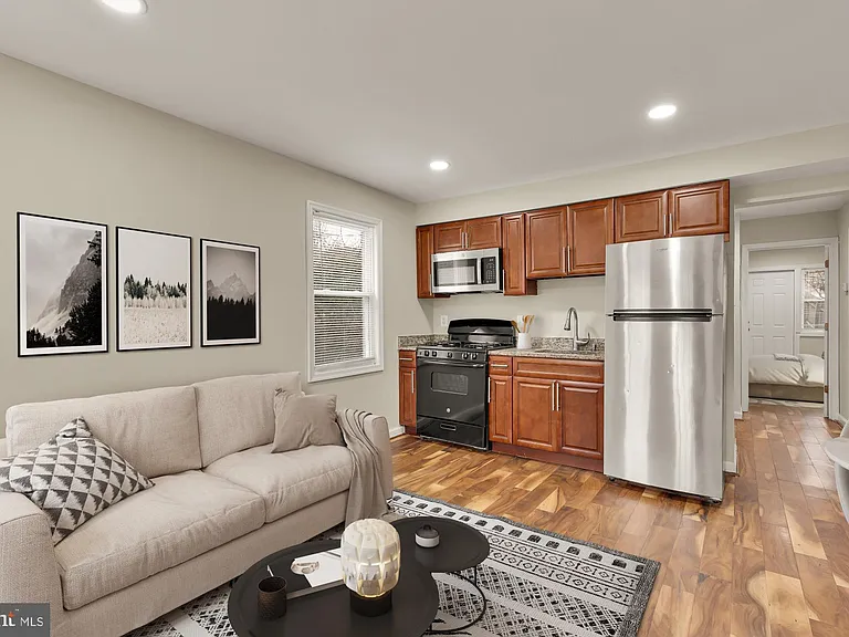 4131 Hunt Pl NE #A — Photo 3