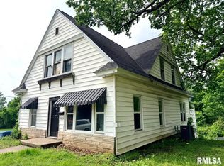 105 E Spring St, Anna, IL 62906