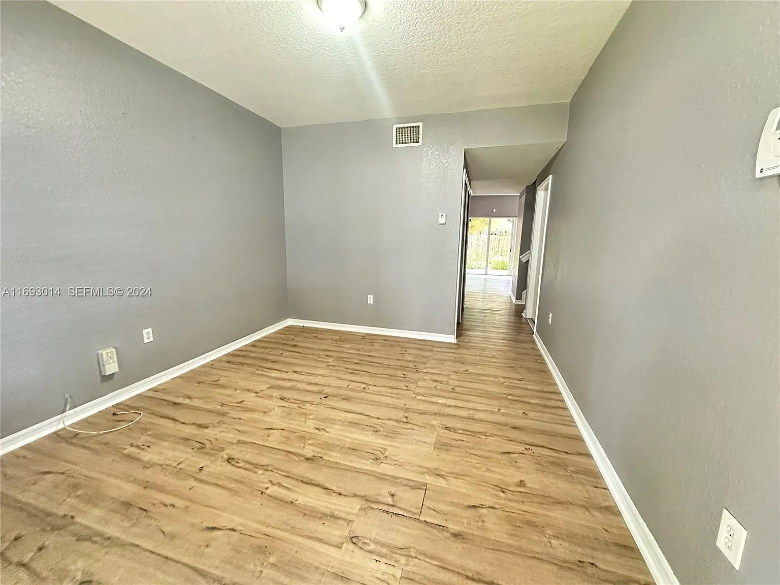 687 Southwest 10th Street - 687 — Photo 2