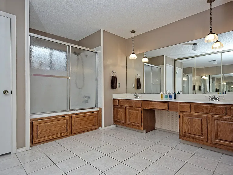 7801 Palacios Dr — Photo 17