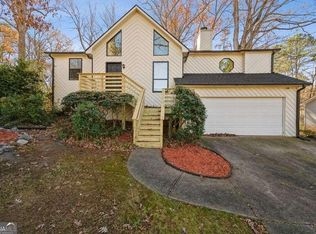 449 Maxanne Way NW, Kennesaw, GA 30144