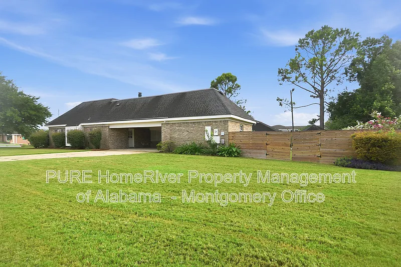 4 bed, 3.0 bath, 3609 sqft, $2,600 — Photo 3