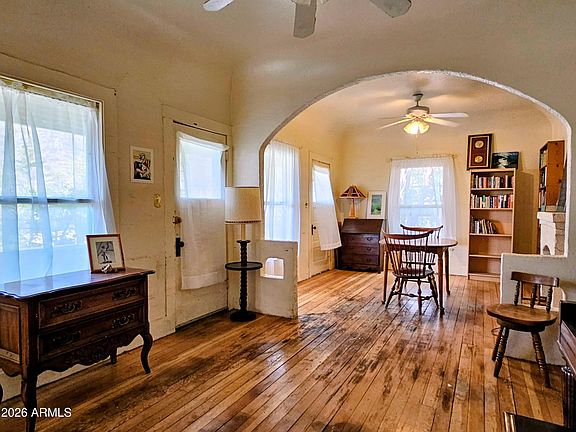 4th image of 35A TEMBY Avenue